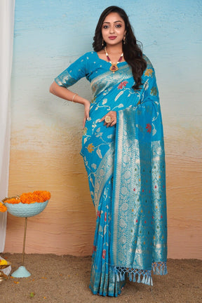 Elegant Dola Jacquard Silk Saree with Intricate Zari Work – Perfect for Weddings & Celebrations