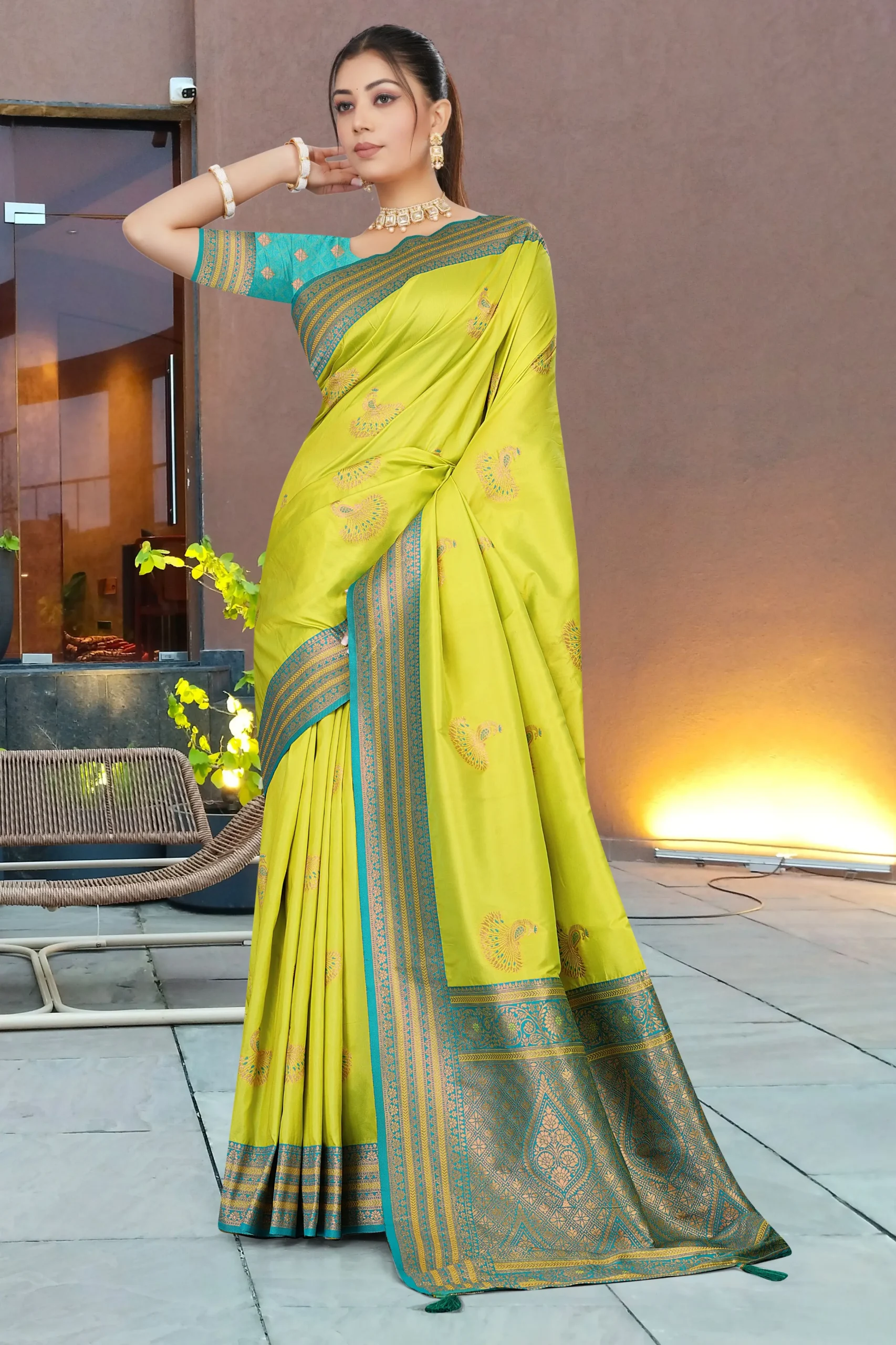 Green Banarasi Saree for Wedding Look
