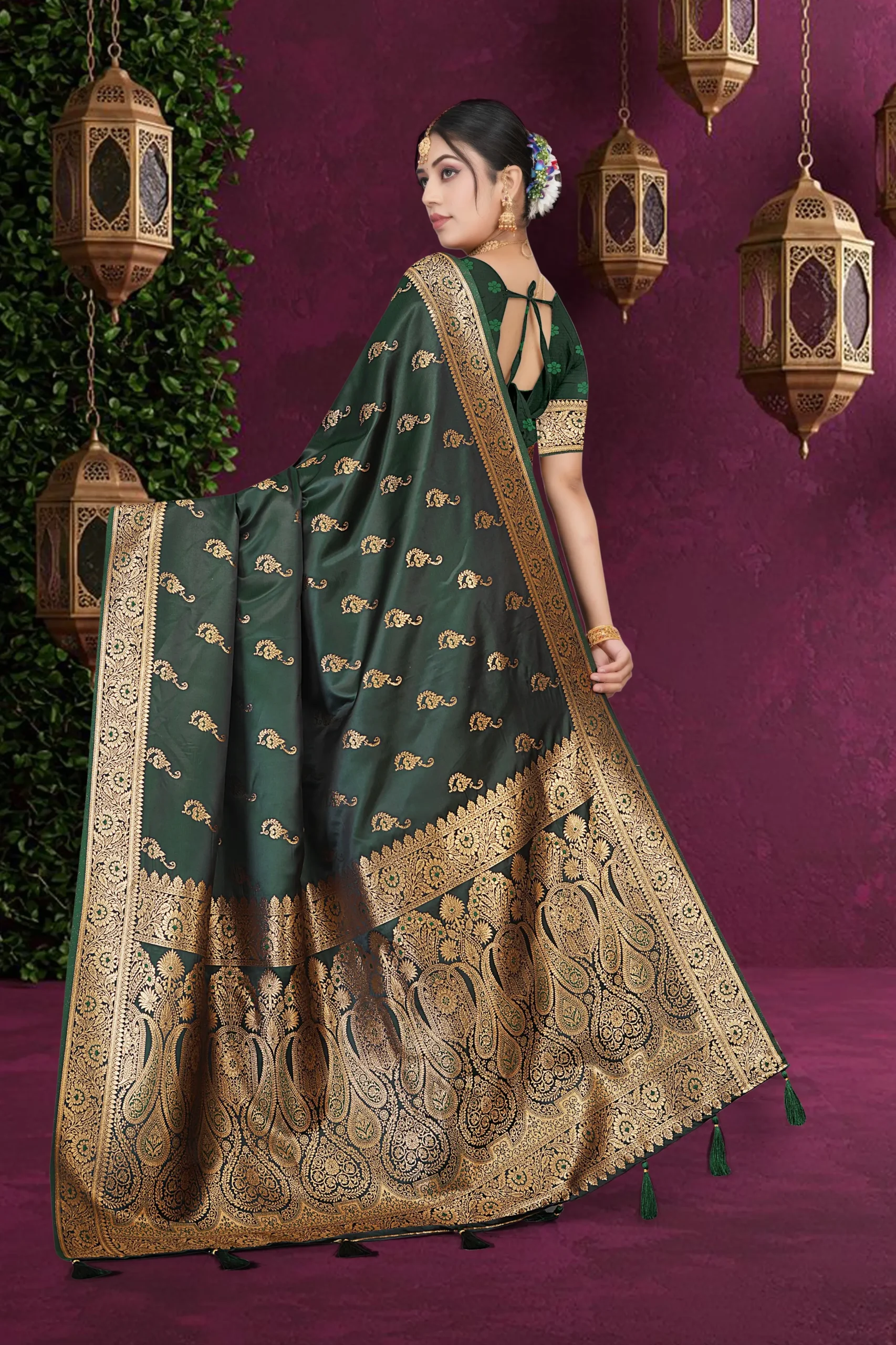 rama green banarasi saree zari border